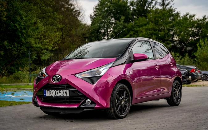 Toyota Aygo cena 47000 przebieg: 17619, rok produkcji 2018 z Kielce małe 497